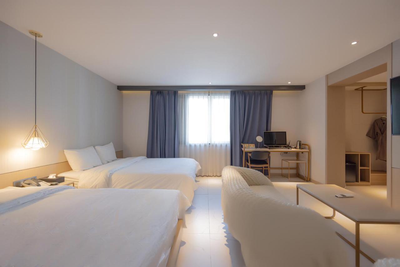 Hound Hotel Seomyeon-Beomcheon Busan Exterior photo